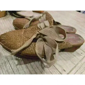 Antelope Brown and Tan Flats